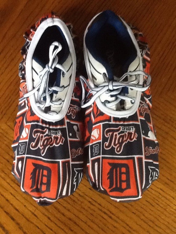 Bowling Shoe Covers one Pair Made from Detroit Tigers Fabric