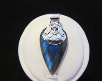 Blue Fire Labradorite Sterling Silver Pendant (108)
