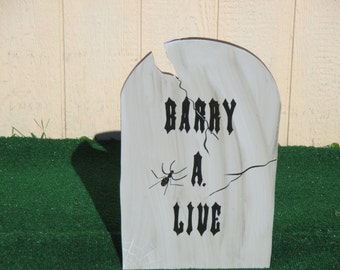 Items similar to Decorative wooden painted greeting yard sign on Etsy