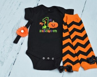 My First Halloween Outfit - Bodysuit with optional bow, leg warmers, and tutu - Baby's 1st Halloween - Pumpkin Bodysuit