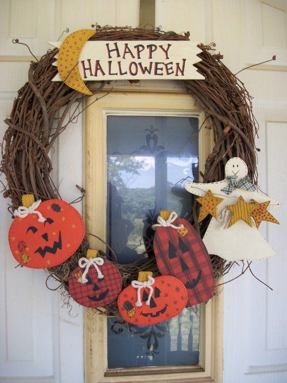 Happy Halloween Grapevine Wreath by ShenandoahValleyCraf on Etsy
