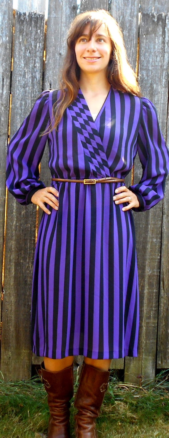 1980s shoulder pad dress