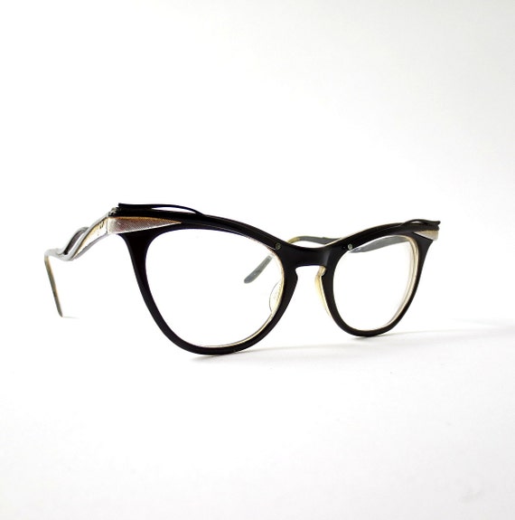 Vintage 1940s Eyeglasses / 40s Glasses / Cat by SmallEarthVintage
