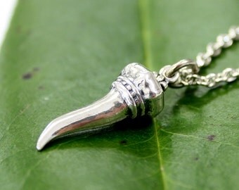Italian Horn Necklace in Solid Sterling Silver - Cornicello Corno 210