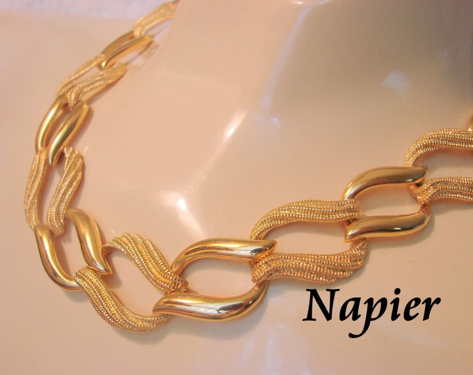 80s Vintage Napier Necklace / Designer Signed / Retro Modernist / Textured Gold Plate / Jewelry / Jewellery