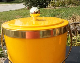 Vintage Yellow 70's ice bucket