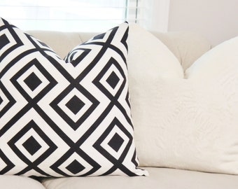 David Hicks La Fiorentina Groundworks Domino - Zig Zag Geometric Pillow - Zig Zag Pillow Cover - Black & White Pillow - Throw Pillow