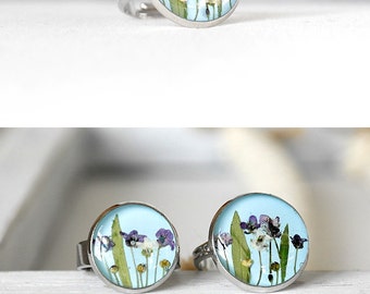 Turquoise jewelry for her Turquoise ring for girlfriend Sky blue ring Nature gift Real flower ring Delicate ring wife Nature ring Resin ring