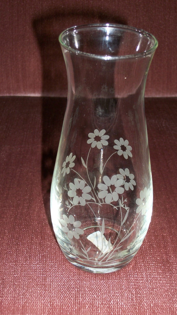 Vintage Pasabahce Glass Flowered Vase