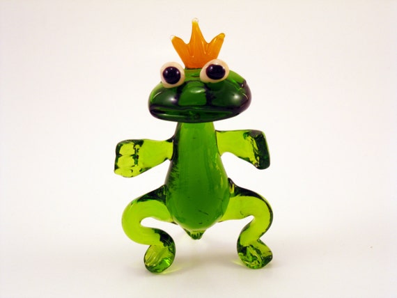 blown glass frogs