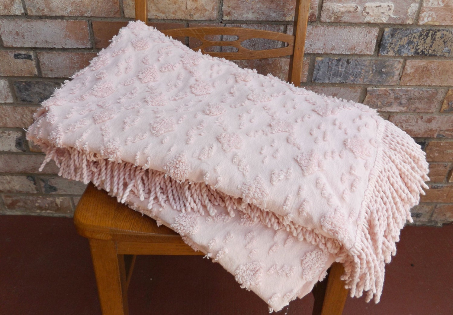 pretty vintage chenille bedspread shabby chic bedspread pretty vintage chenille bedspread shabby chic bedspread