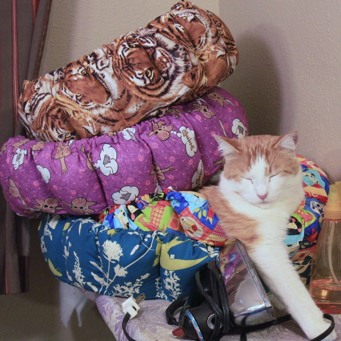 Handmade fabric cat and dog blankets by coloradocatniptoys on Etsy