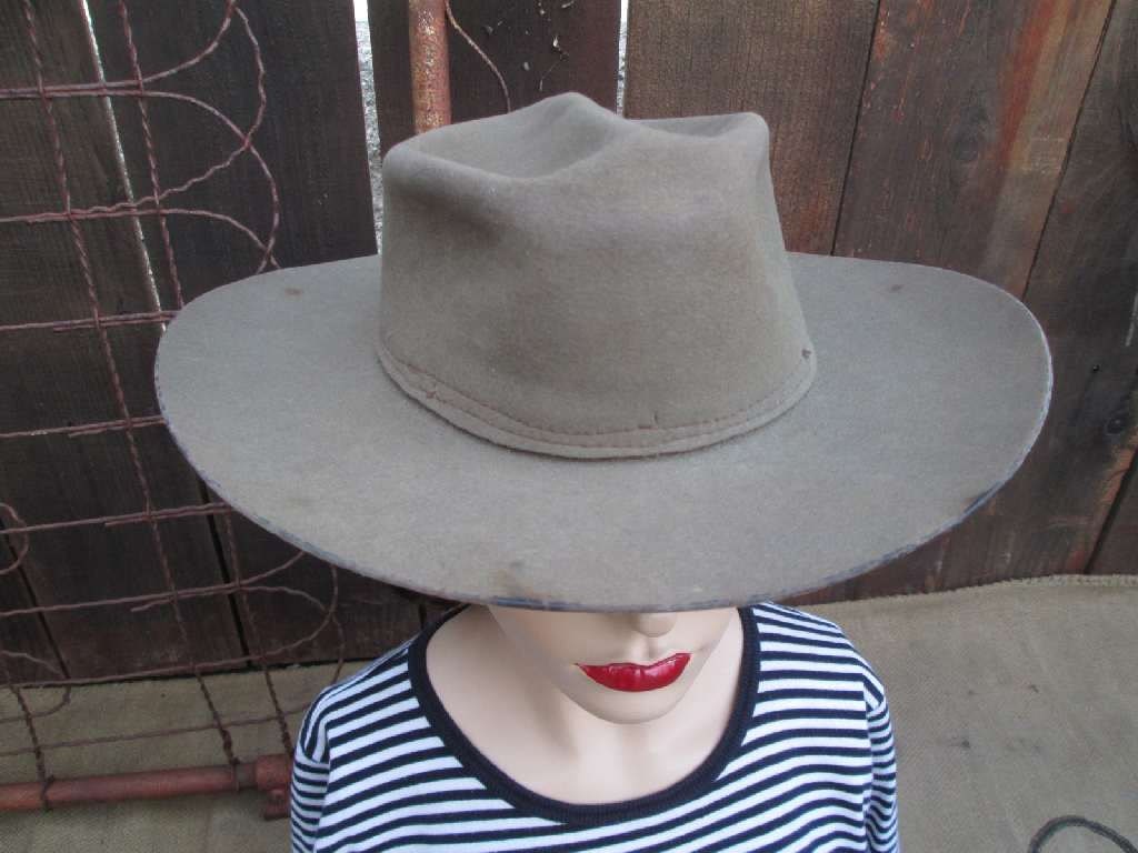 backaroo flat top hat