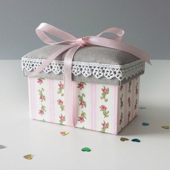 cottage chic fabric covered gift box cottage chic fabric covered gift box