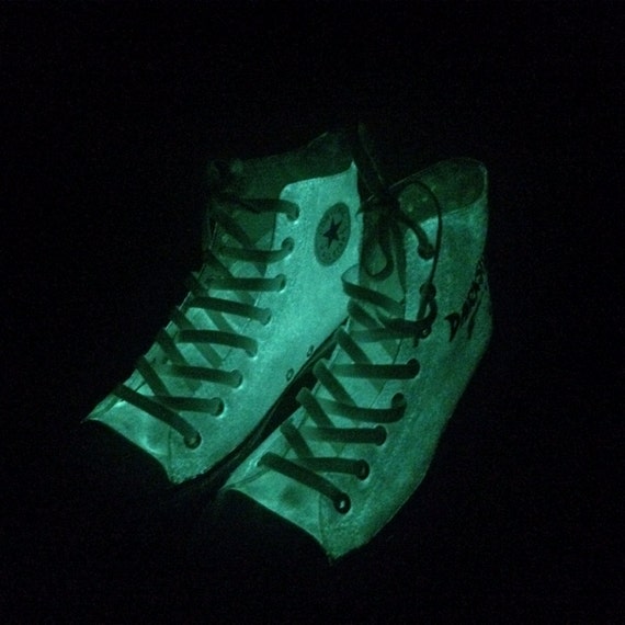 converse batman glow in the dark
