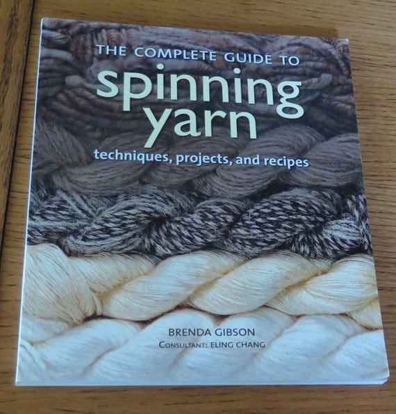 Book Spinning Yarn techniques projects and recipes