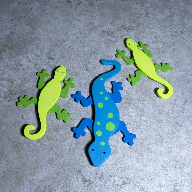 Wooden Geckos Layered Painted Gecko Wood Gecko by StirredStrung