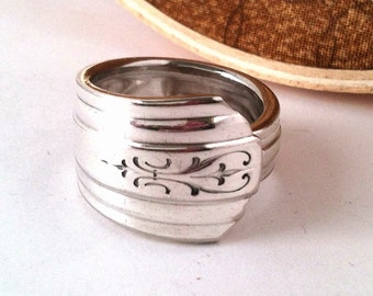 Spoon Ring, Size 8, Avon 1940