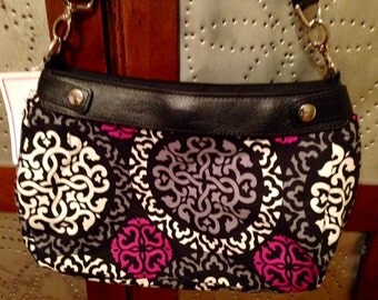 Vera Bradley style to fit your thirty-one purse!! Canterberry Magneta -31 new suite skirt cover made to fit Thirty One suite skirt