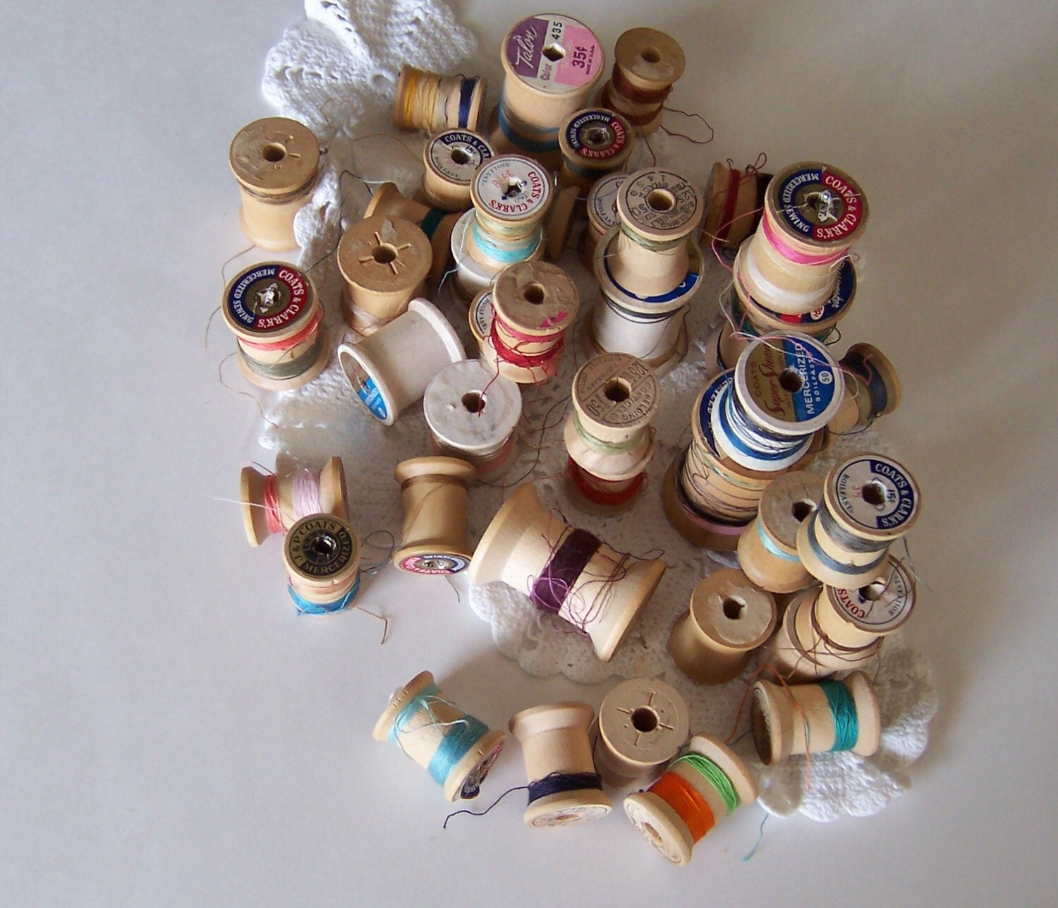Vintage Wooden Sewing Spools Lot of About 29 Various Sizes for