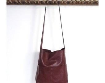 Simple Leather Tote Cognac by stitchandtickle on Etsy