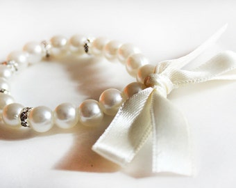 Ivory flower girl bracelet, children bracelet, kids pearl bracelet, wedding jewelry, crystal rondelles, junior bridesmaid gift