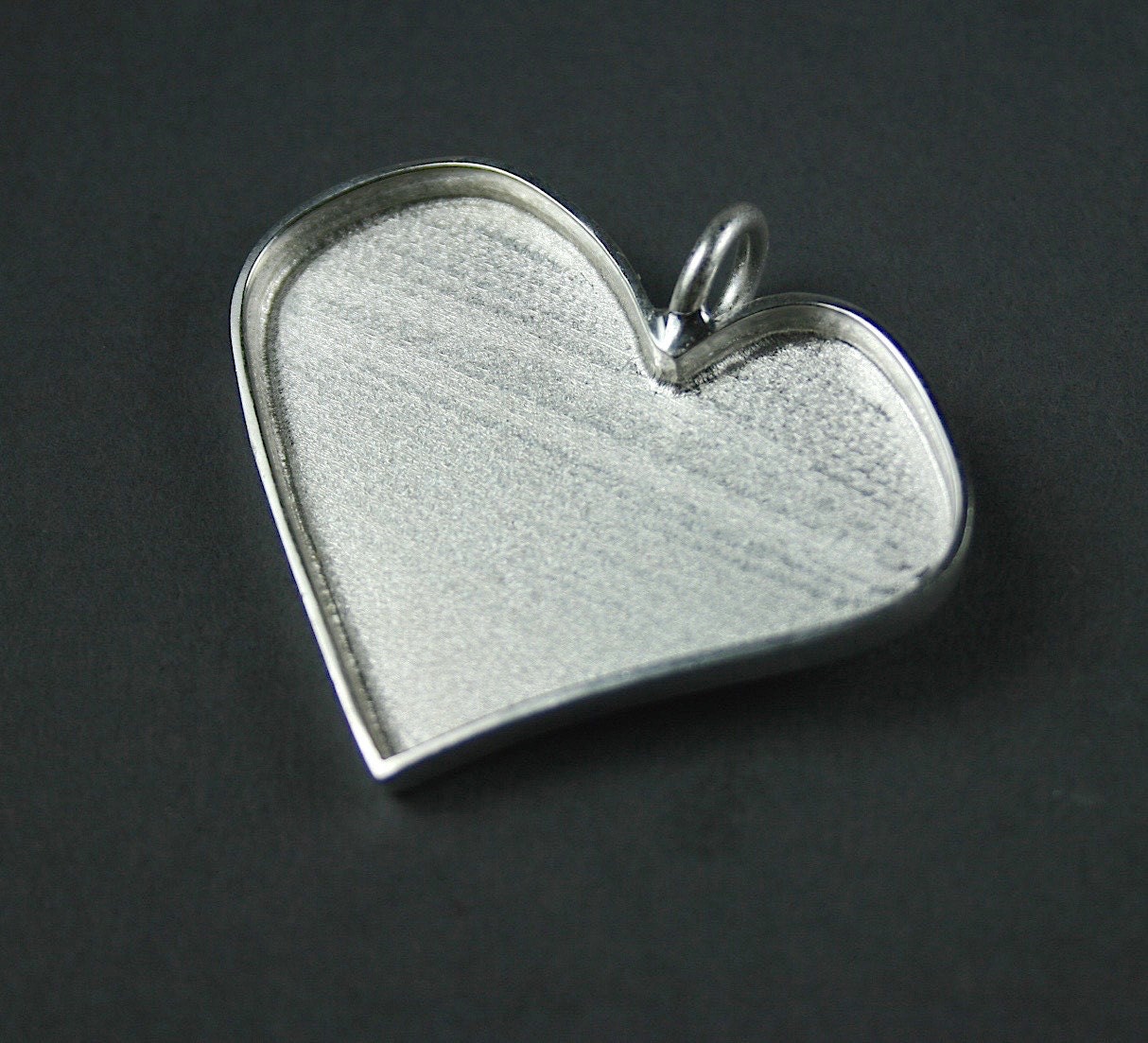 Asymmetrical Heart Deep Pendant Tray Bezel by MacArthurStudio