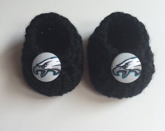 Philadelphia Eagles baby booties, baby booties, infant shoes, crochet baby booties, booties for baby, crochet baby shoes