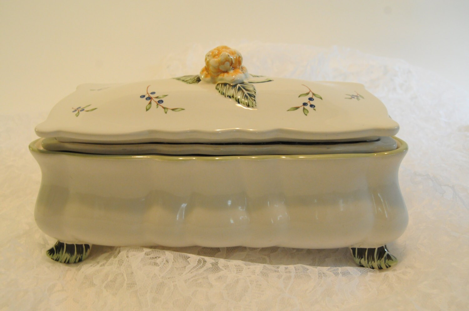 Vintage Garden Flower Floral Arrangement Vase Princess House Exclusive