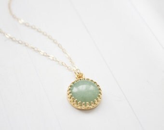 Dainty Aventurine Brass Pendant Necklace In Gold