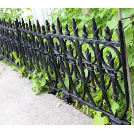 Victorian Garden Fence Black Painted Finish Old English Lawn