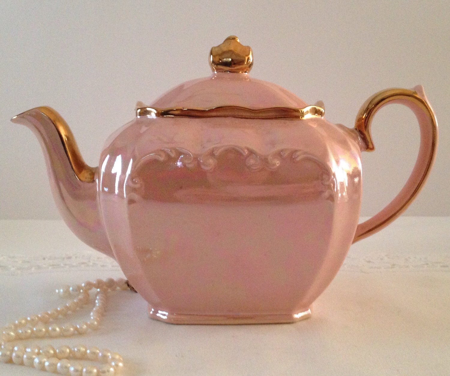Large Iridescent Pink Cube Sadler Teapot