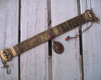 Brass etched collar -- 261