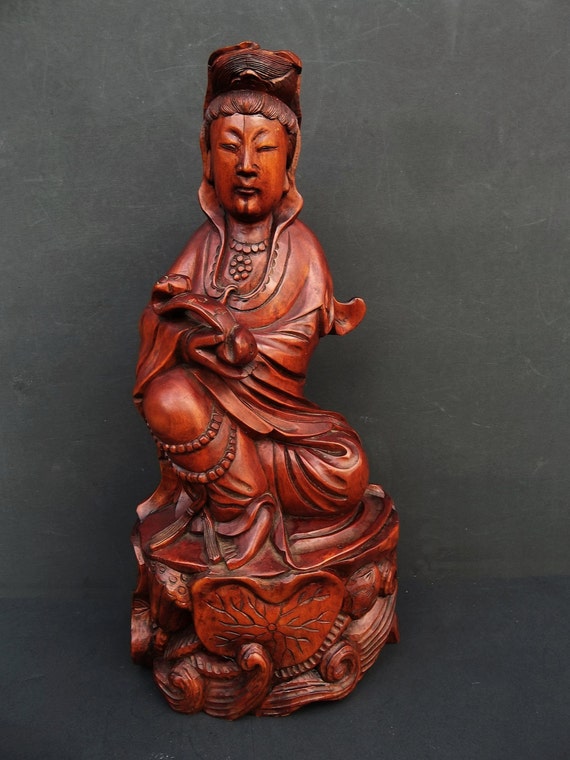 Sitting Kwan Yin Carved Hard Wood Statue Figurine Quan Yin