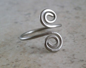 Pure Titanium Ring Hypoallergenic Spiral Wire Ring Hammered Ring Metalwork Gray Ring Grade 1 Titanium Jewelry Simple Wire Ring Made to Order