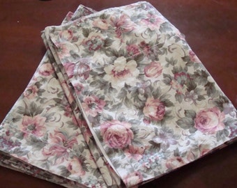 Two Vintage Cabbage Roses/Shabby Chic/Valances