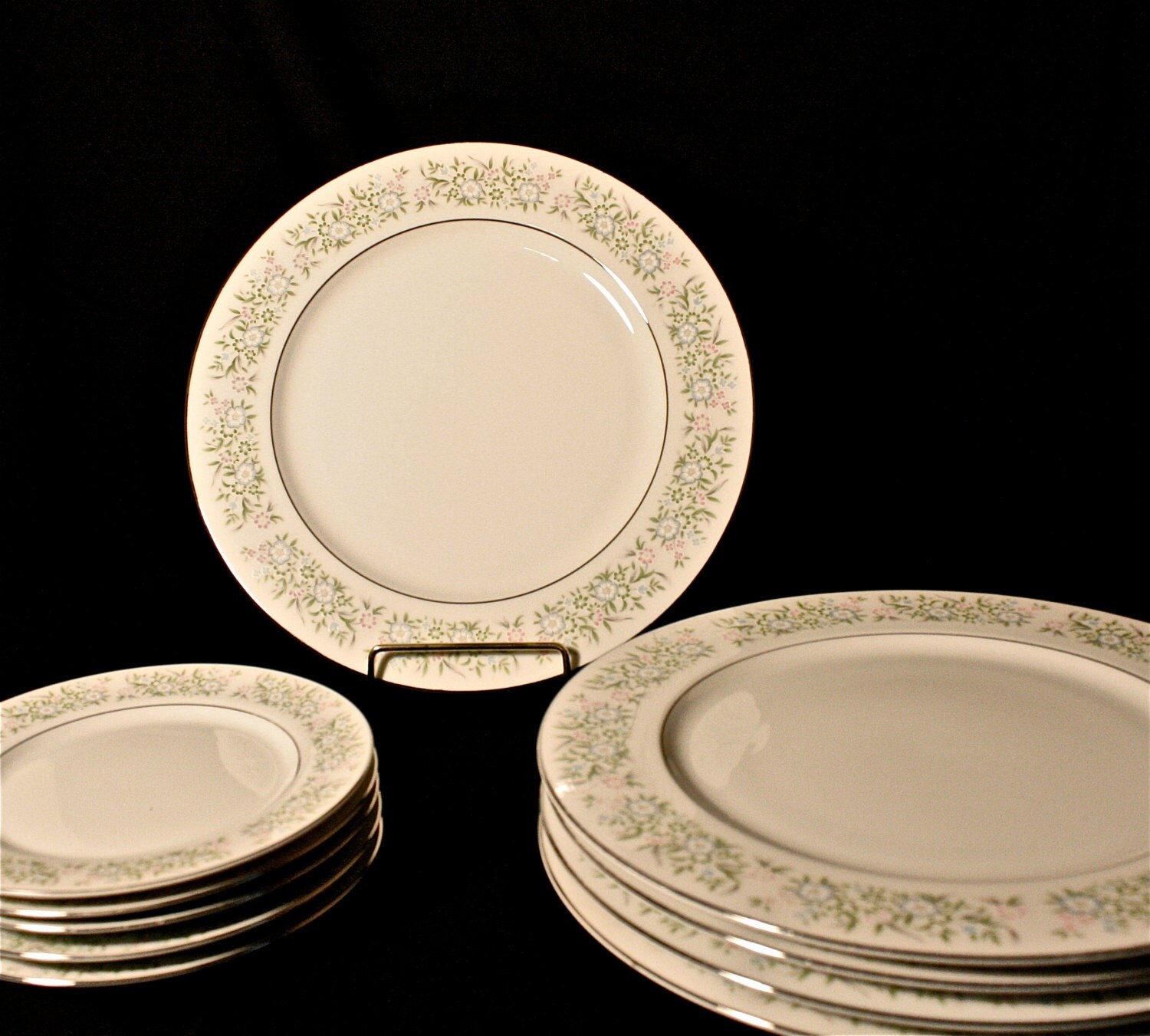 SALE Vintage Springtime dinnerware Plate set by TAIHEI