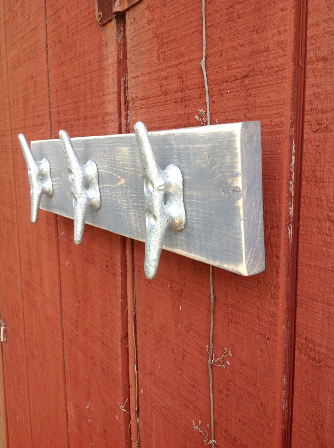 Small boat cleat towel rack