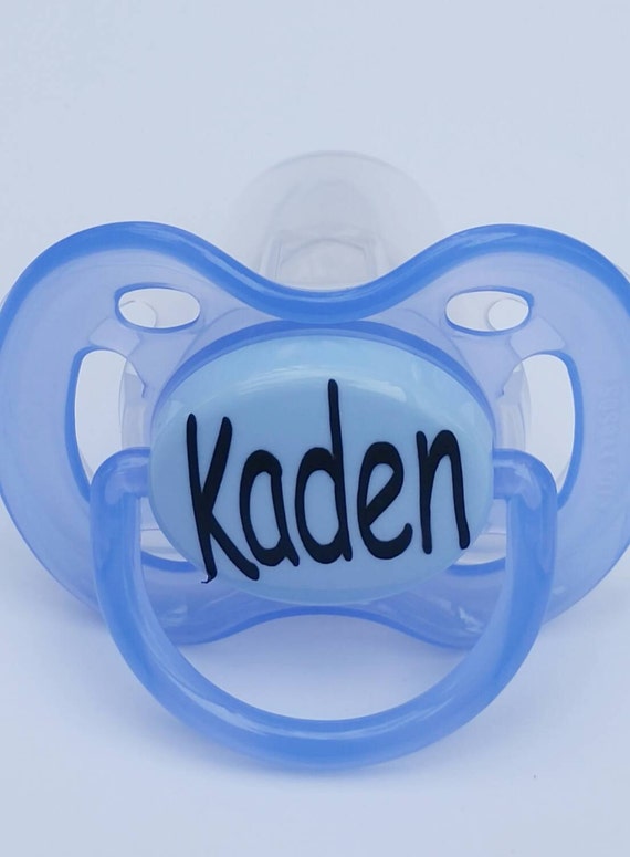 Personalized PacifiersPersonalized name pacifier by AllureDesignz