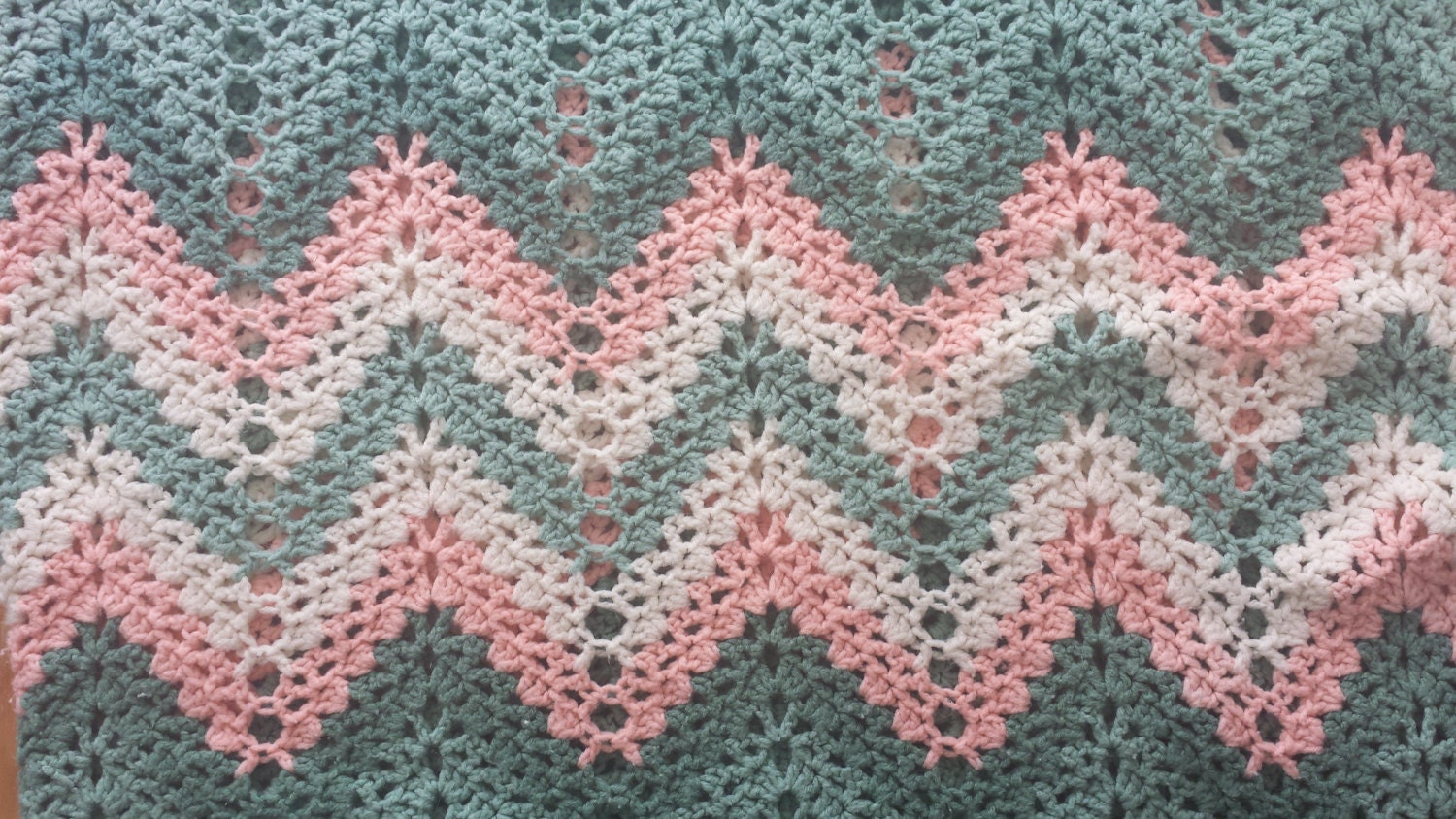 V Stitch Lacy Ripple Crochet Afghan