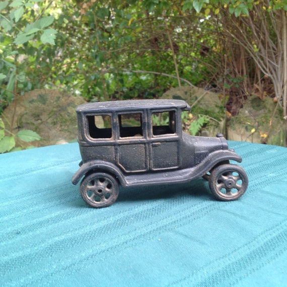 old cast iron toy cars