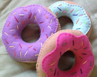 Felt donuts