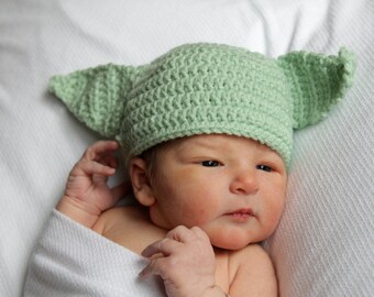 Newborn Yoda Hat - Star Wars Newborn Hat - Newborn Costume Photo Prop - Star Wars Baby Gift - Baby Boy Gift - Baby Girl Gift - READY TO SHIP