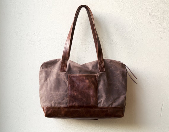 waxed canvas zippered tote PROPER ZIP TOTE with leather