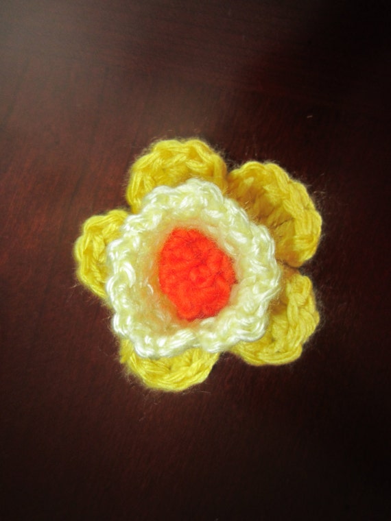 Items similar to Yellow Crochet Narcissus Flower on Etsy