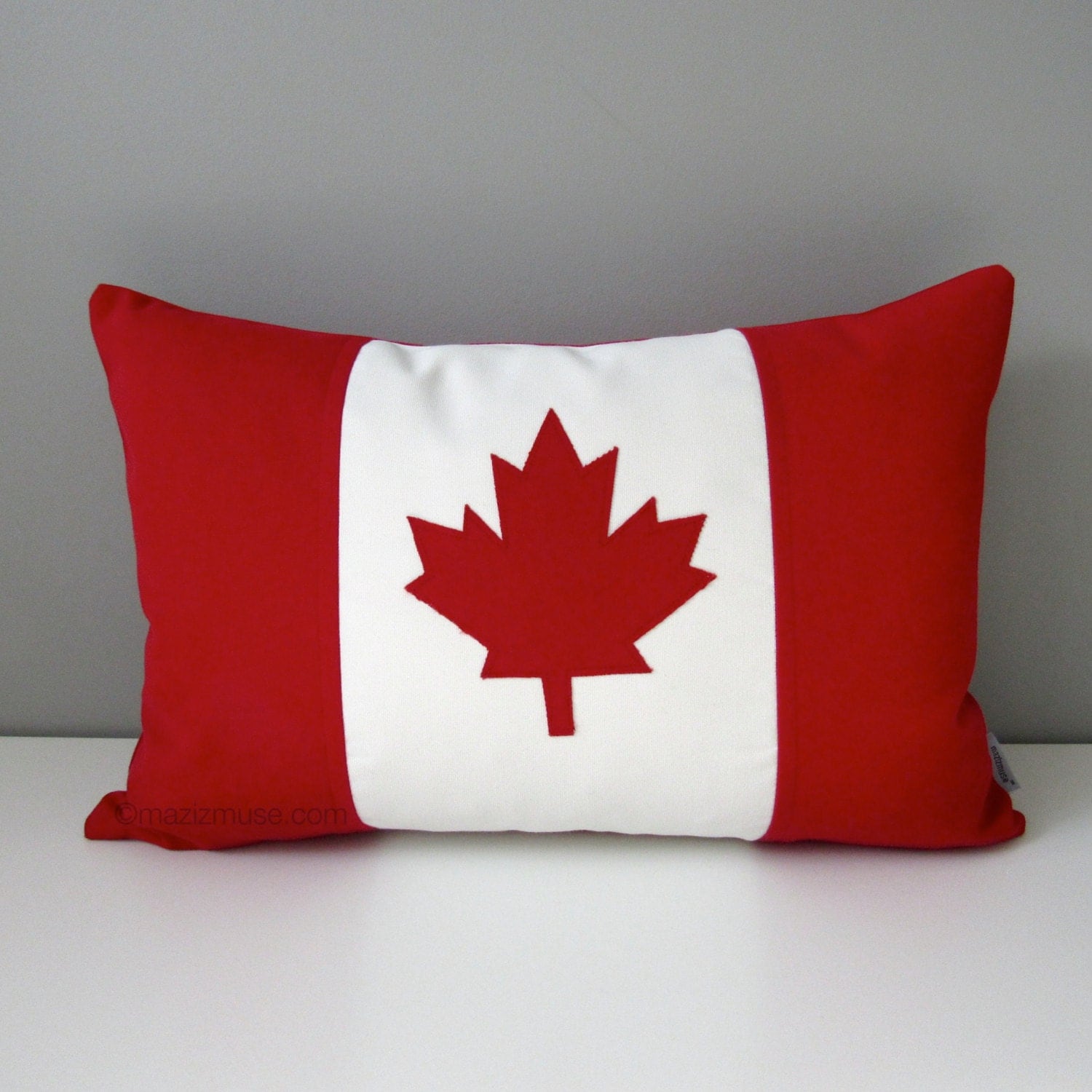 Canada Flag Pillow Cover Canadian Flag Outdoor Pillow Cover