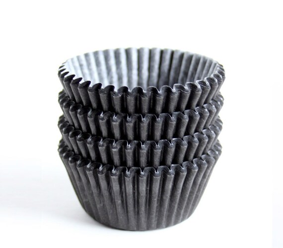 MINI Black Cupcake Liners (100) Il_570xn