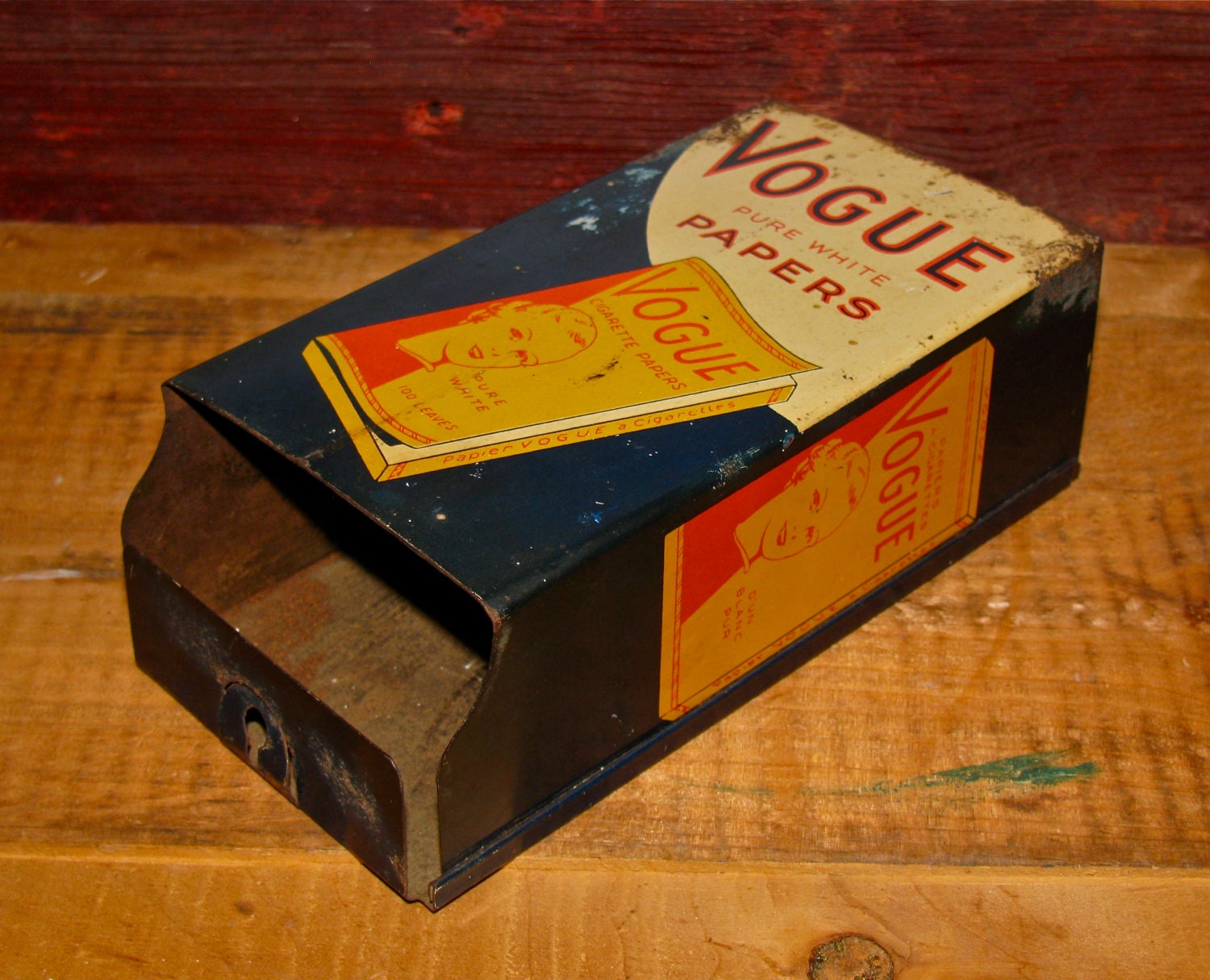 Vintage Vogue Cigarette Rolling Papers Dispenser / Tobacco