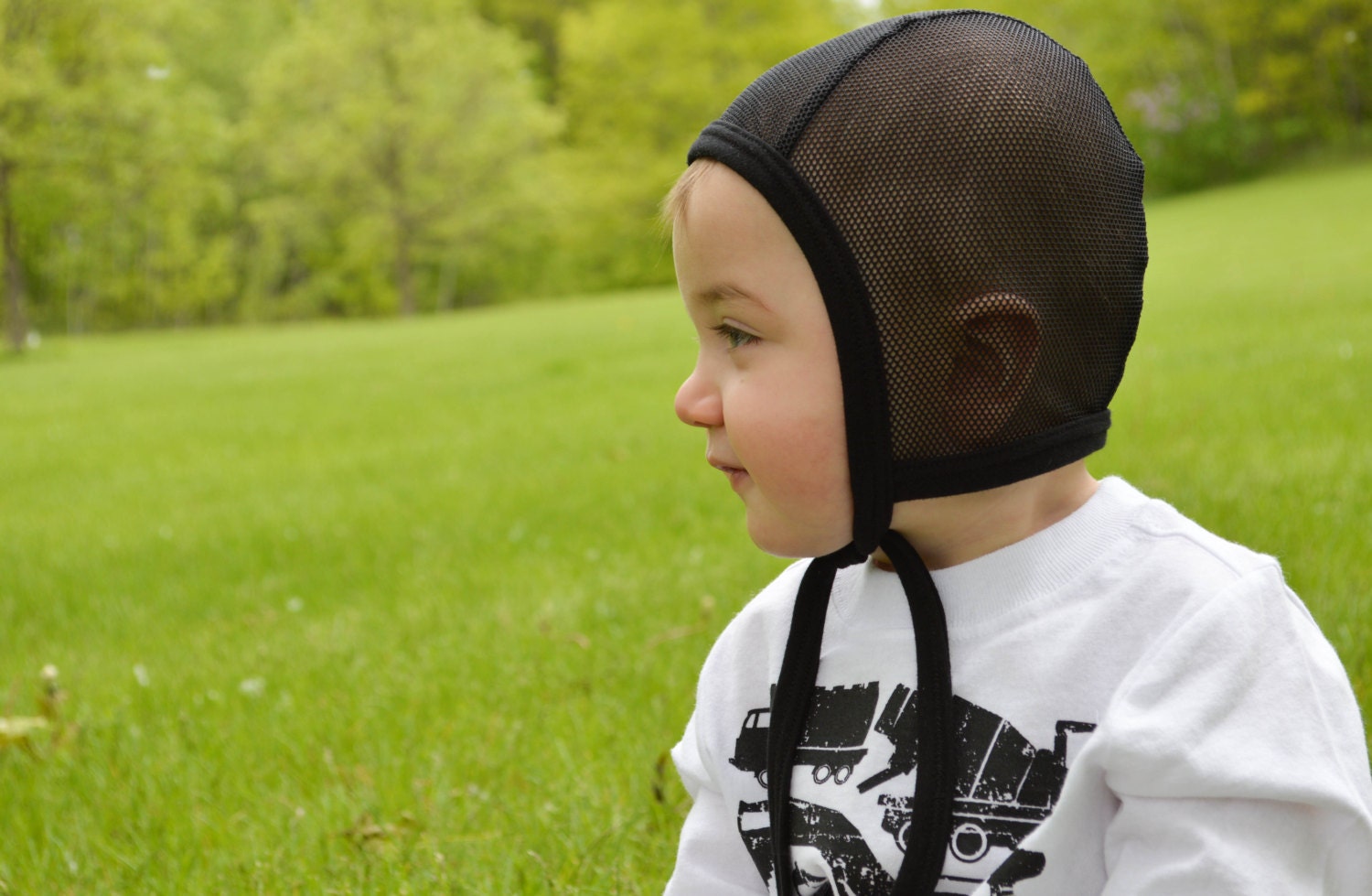 All mesh black hearing aid hat hat with ties toddler hat