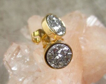Druzy Earrings, Druzy Stud Earrings, Tiny Silver Stud Earrings, Druzy Quartz Jewelry, Drusy Earrings, Drusy Studs, Stud Earrings, Gold Studs